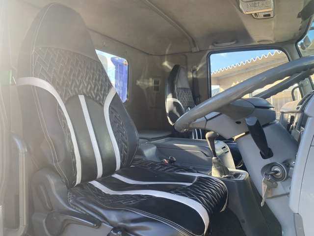 MITSUBISHI FUSOU FIGHTER 2006