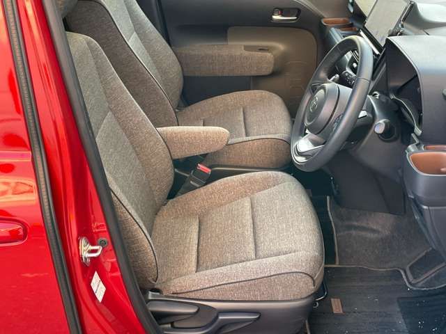 TOYOTA SIENTA HYBRID 2023