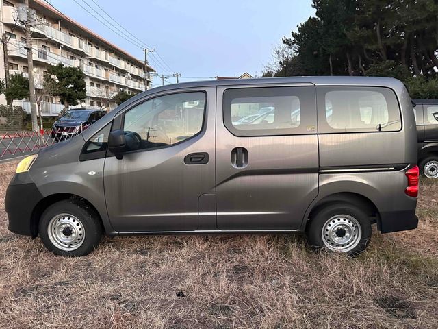 NISSAN NV200 VANETTE van 2022