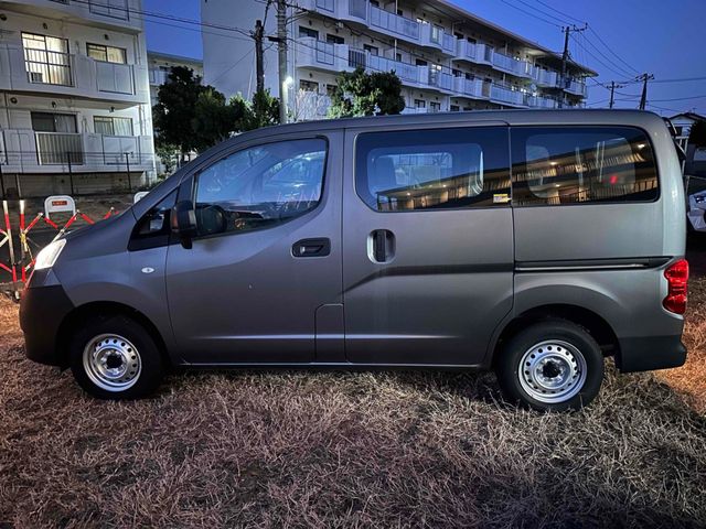 NISSAN NV200 VANETTE van 2022