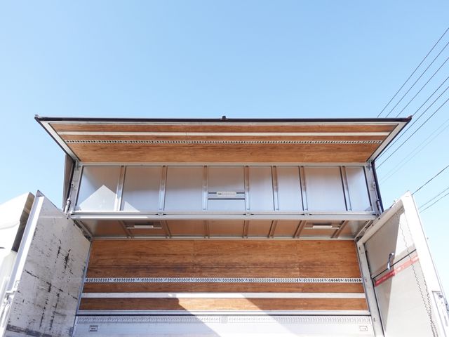 MITSUBISHI FUSOU FIGHTER 2016