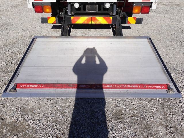 MITSUBISHI FUSOU FIGHTER 2016