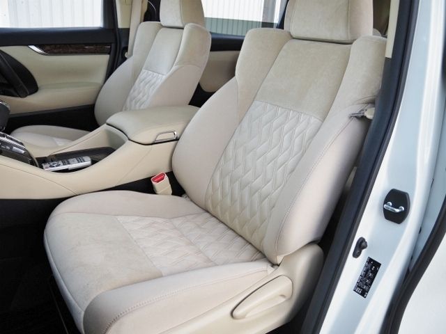 TOYOTA ALPHARD hybrid 4WD 2021