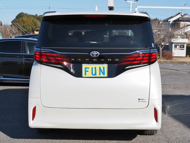 TOYOTA ALPHARD hybrid 4WD 2023
