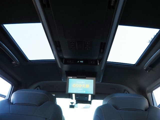 TOYOTA ALPHARD hybrid 4WD 2023