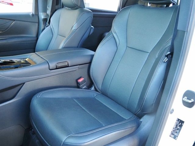 TOYOTA ALPHARD hybrid 4WD 2023