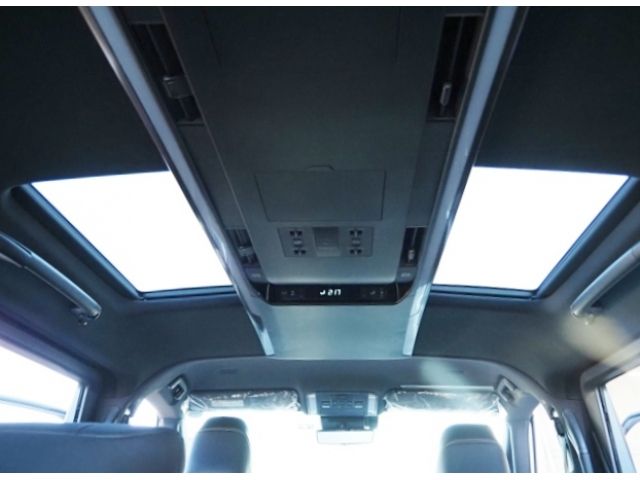 TOYOTA ALPHARD hybrid 4WD 2023