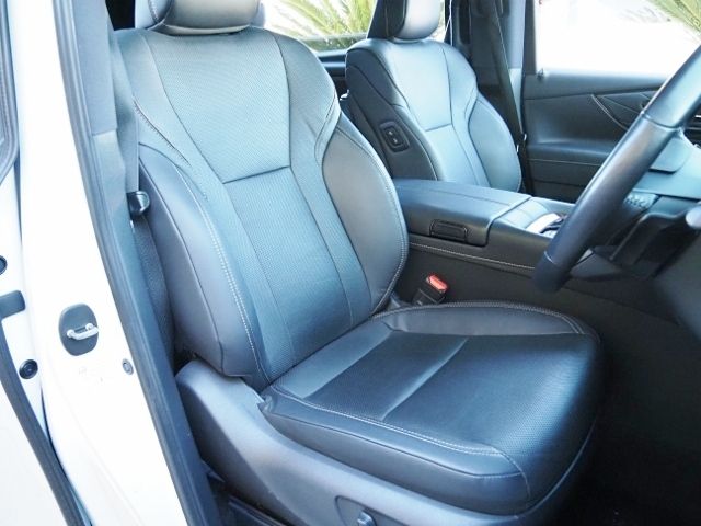 TOYOTA ALPHARD hybrid 4WD 2023