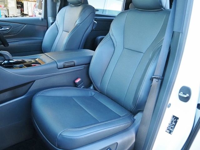 TOYOTA ALPHARD hybrid 4WD 2023