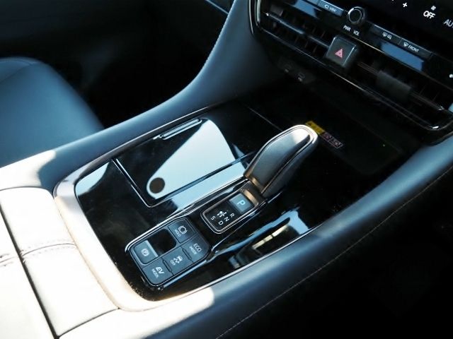 TOYOTA ALPHARD hybrid 4WD 2023