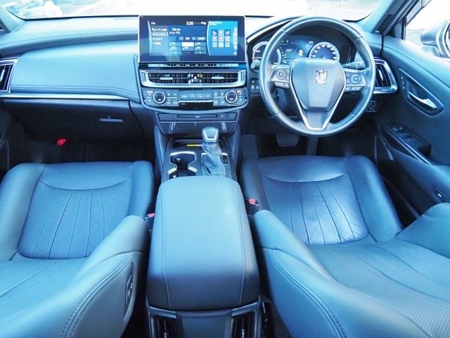 TOYOTA CROWN sedan hybrid 4WD 2021