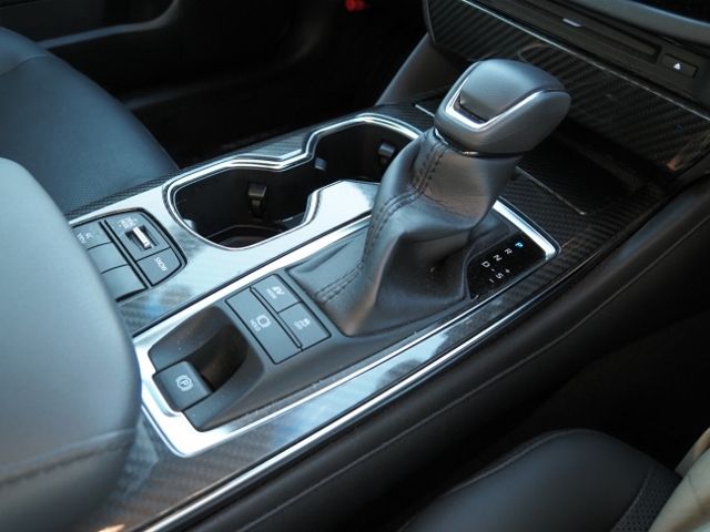 TOYOTA CROWN sedan hybrid 4WD 2021