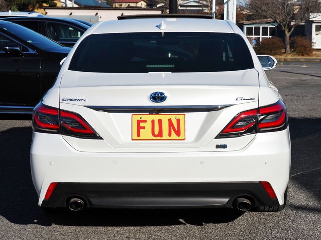 TOYOTA CROWN sedan hybrid 2022