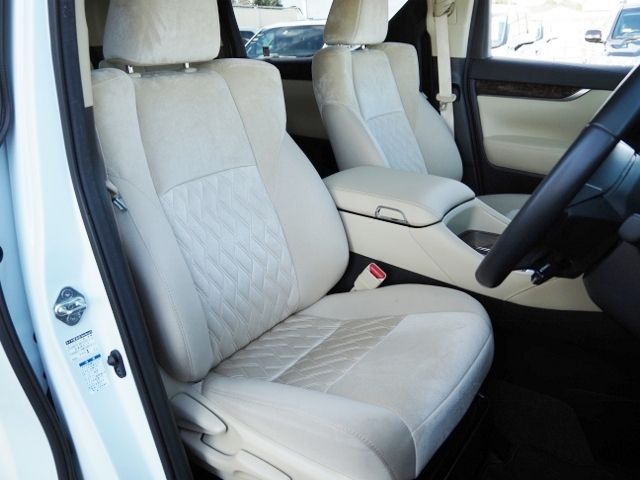 TOYOTA ALPHARD hybrid 4WD 2023