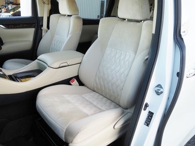 TOYOTA ALPHARD hybrid 4WD 2023