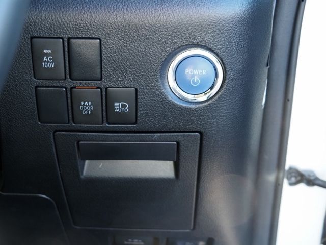 TOYOTA ALPHARD hybrid 4WD 2023