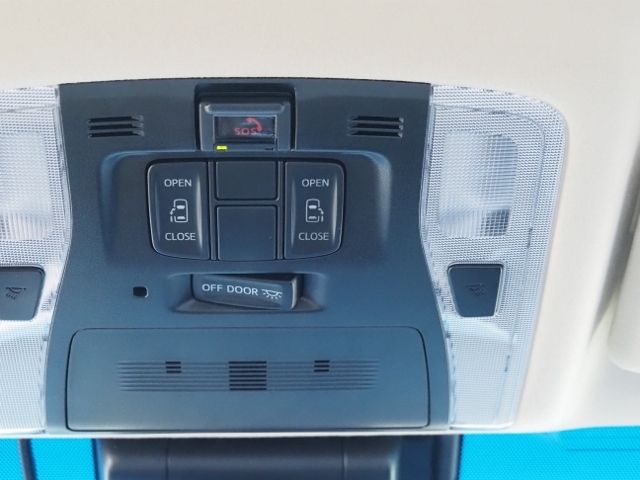 TOYOTA ALPHARD hybrid 4WD 2023