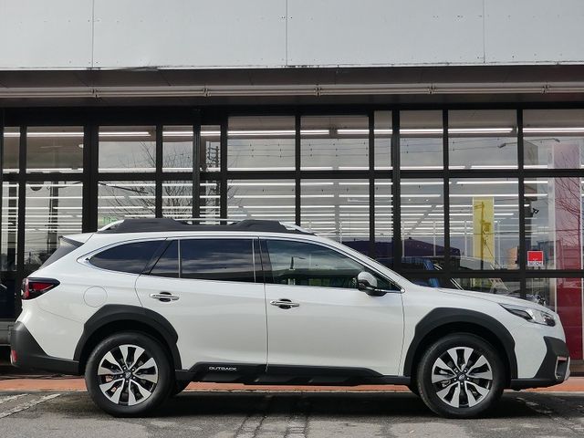 SUBARU LEGACY OUTBACK 2025