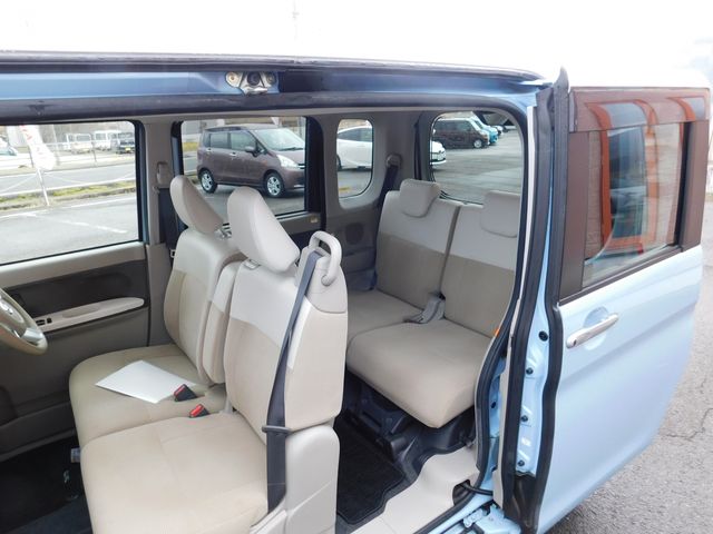 DAIHATSU TANTO 4WD 2018