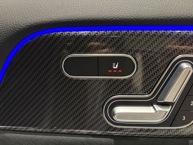 MERCEDES BENZ MERCEDES BENZ GLA class 2024