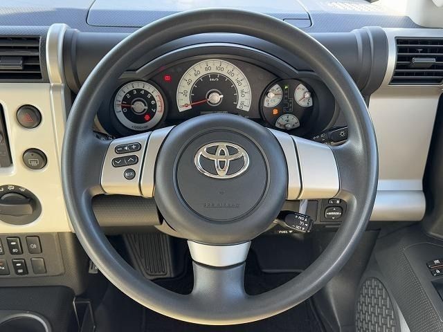 TOYOTA FJ CRUISER 4WD 2012