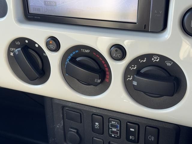 TOYOTA FJ CRUISER 4WD 2012