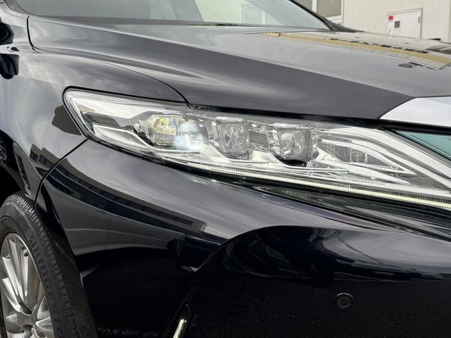 TOYOTA HARRIER 2WD 2019