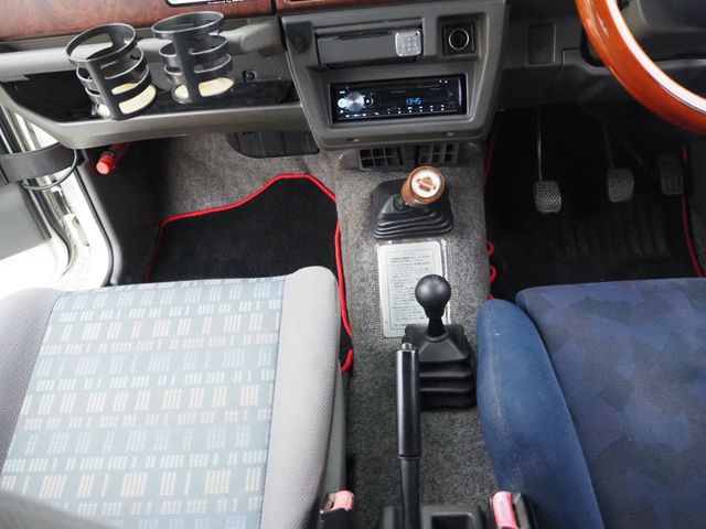 SUZUKI JIMNY 4WD 1997