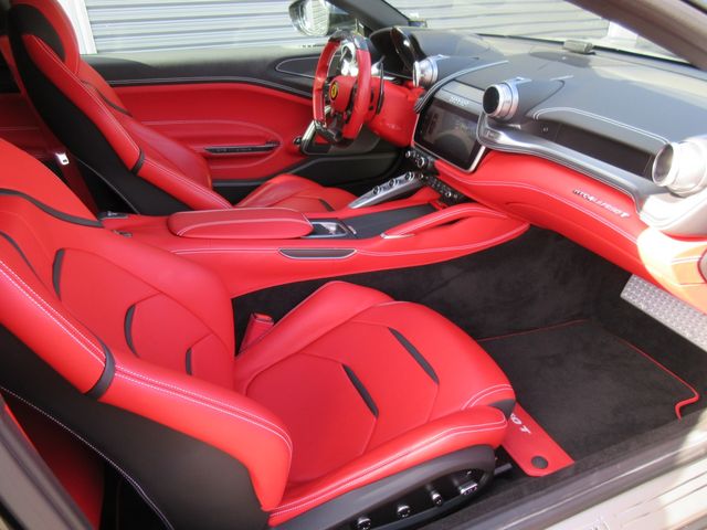 FERRARI FERRARI GTC4 LUSSO T 2020