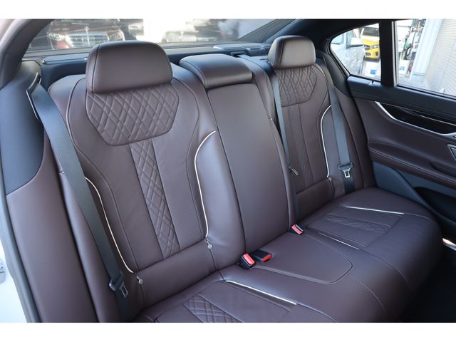 BMW BMW 7series 2018