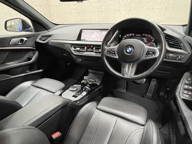 BMW BMW 1series 2023