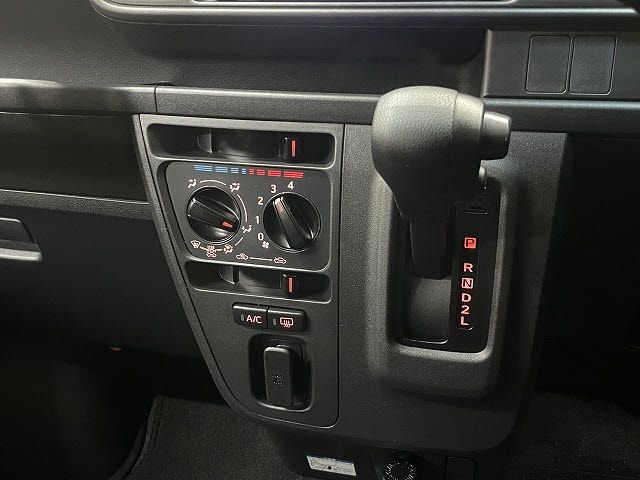 DAIHATSU HIJET CARGO 2021