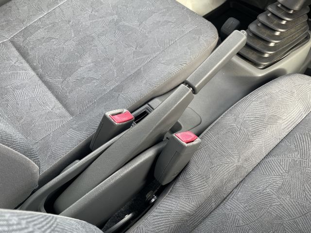 MITSUBISHI MINICAB truck 4WD 2012