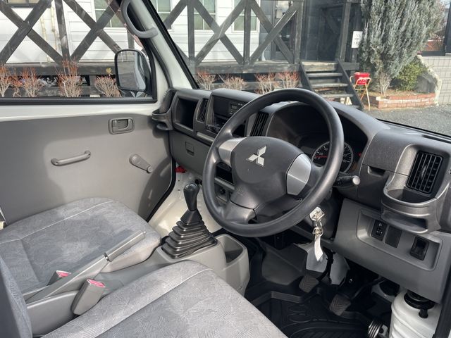 MITSUBISHI MINICAB truck 4WD 2012