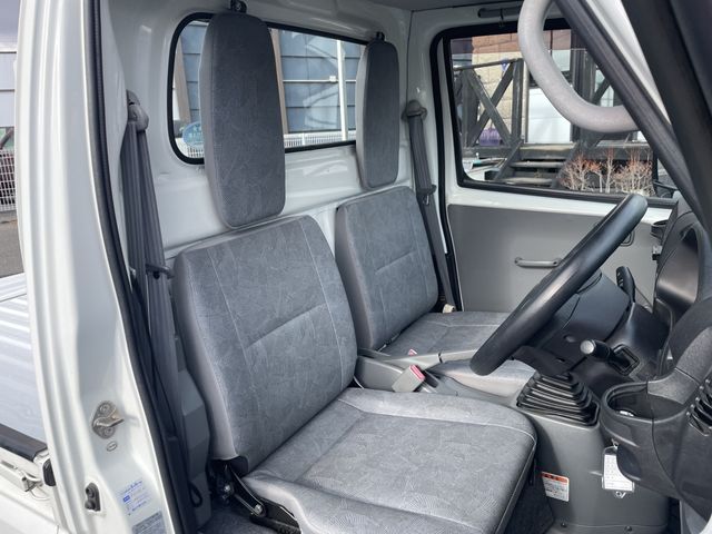 MITSUBISHI MINICAB truck 4WD 2012