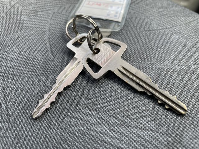 MITSUBISHI MINICAB truck 4WD 2012