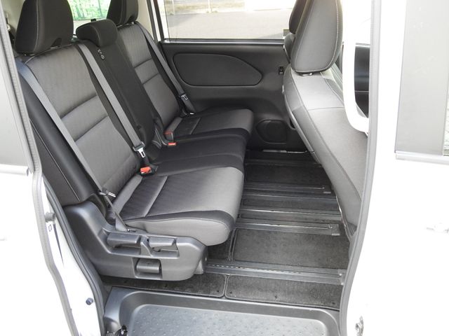 NISSAN SERENA  S-HYBRID 2022