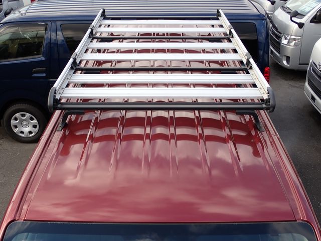 NISSAN NV350 CARAVAN 2018