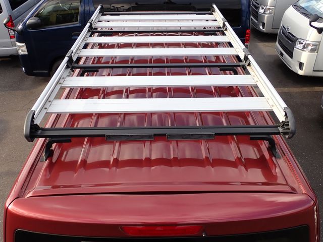 NISSAN NV350 CARAVAN 2018