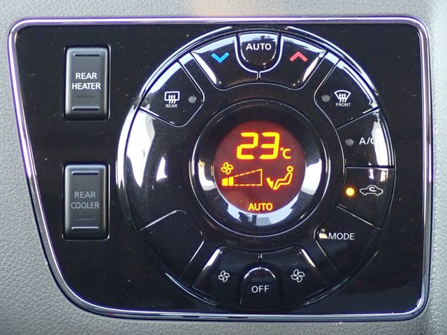 NISSAN NV350 CARAVAN 2018