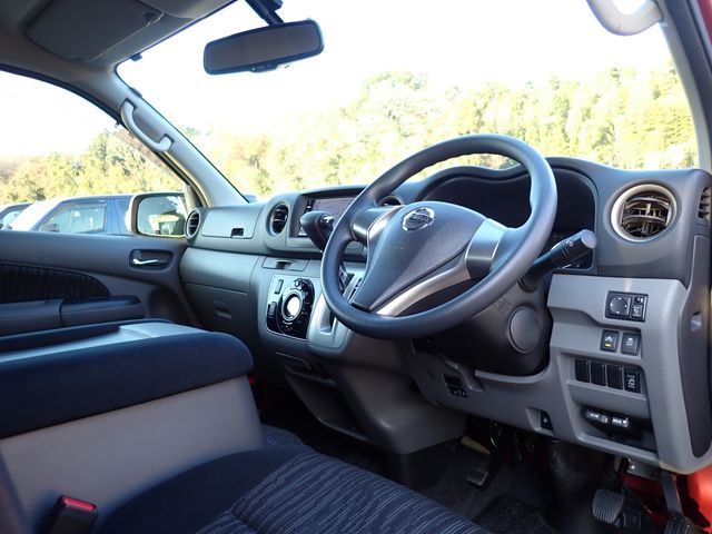 NISSAN NV350 CARAVAN 2018