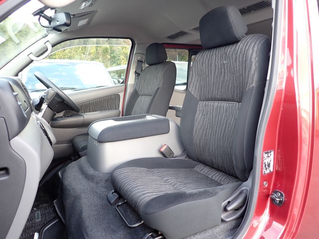 NISSAN NV350 CARAVAN 2018