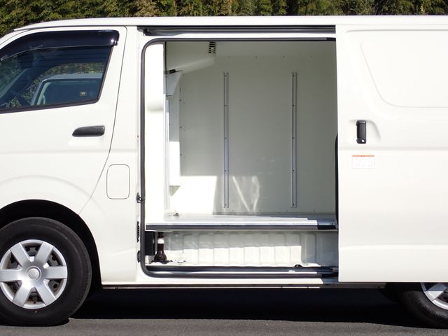 TOYOTA HIACE van 1.25t 2WD 2020