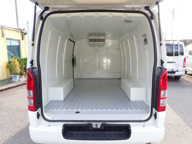 TOYOTA HIACE van 1.25t 2WD 2020