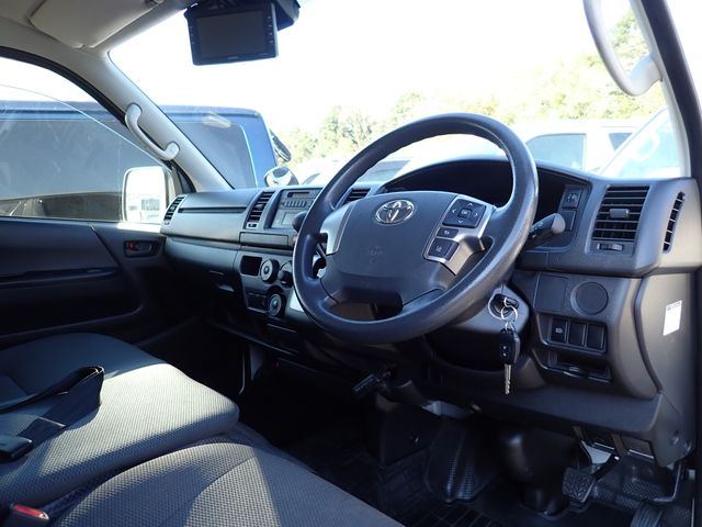 TOYOTA HIACE van 1.25t 2WD 2020