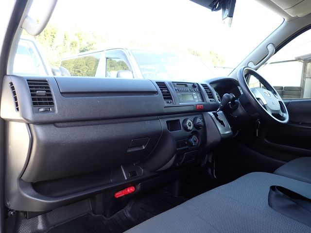 TOYOTA HIACE van 1.25t 2WD 2020