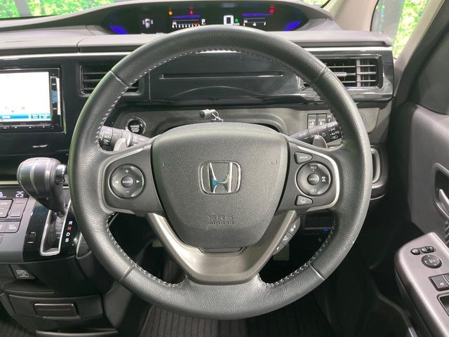 HONDA STEPWAGON SPADA 2015