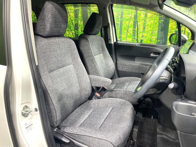 TOYOTA SIENTA HYBRID 2022