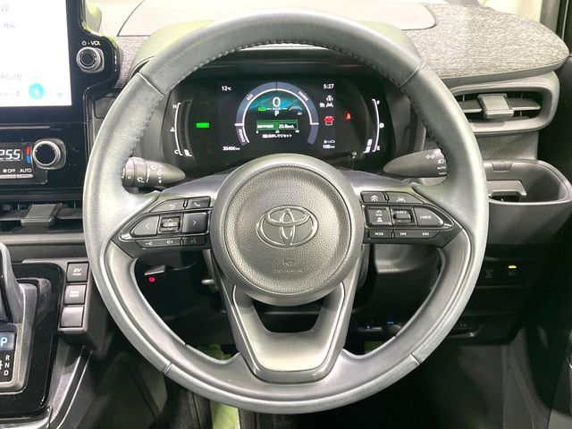 TOYOTA SIENTA HYBRID 2022