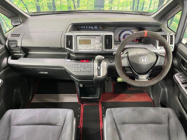 HONDA STEPWAGON SPADA 2010